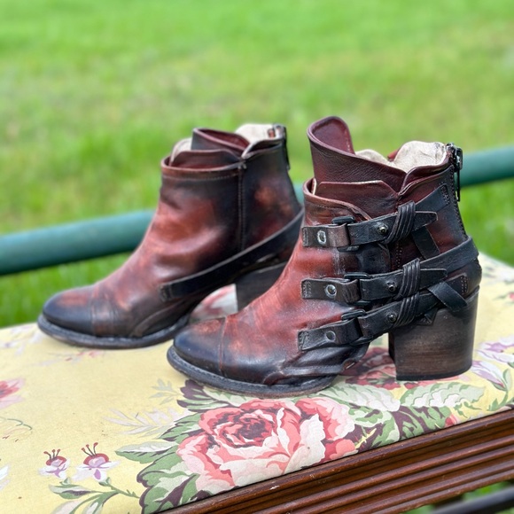 Freebird “Circe” in rust/ size 8 - Picture 5 of 5